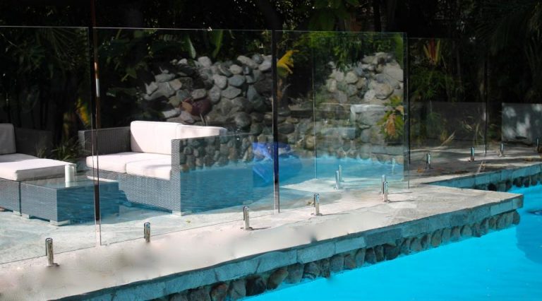 Frameless Glass Pool Fence
