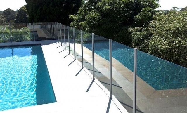 Semi-Frameless Glass Pool Fence